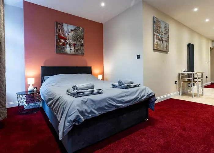 Cosy And Comfy City Apartment
